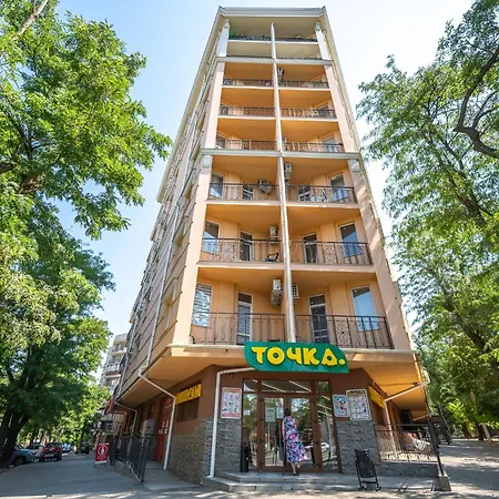 Novoselskogo 19-67 *