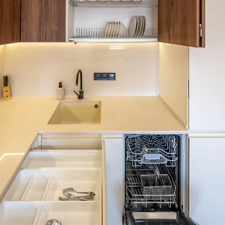 Apartment Novoselskogo 19-67 Odesa