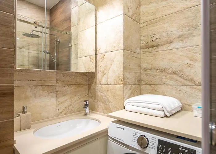 Novoselskogo 19-67 Appartement *