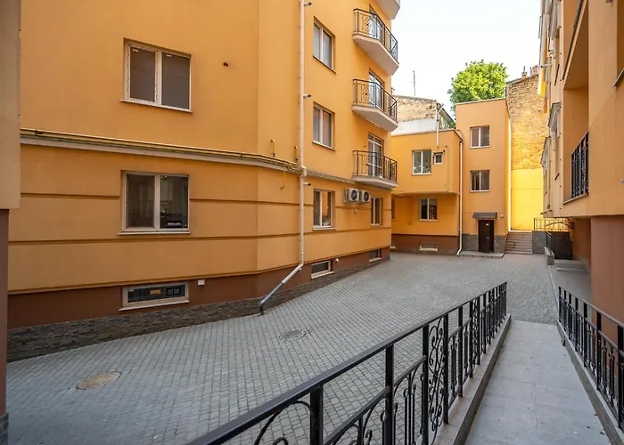 Novoselskogo 19-67 Apartment