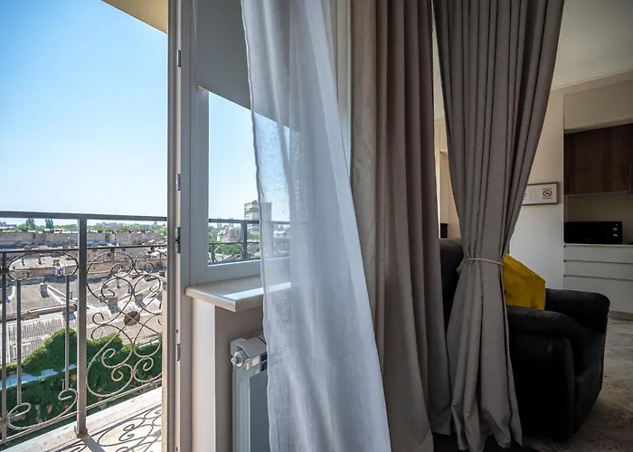 Novoselskogo 19-67 * Odesa