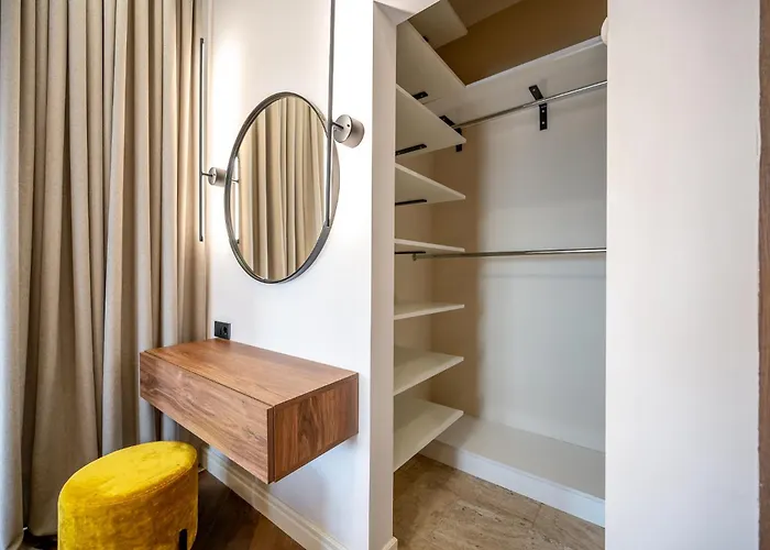 Apartment Novoselskogo 19-67